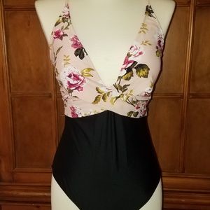 Cupshe one piece bathing suit